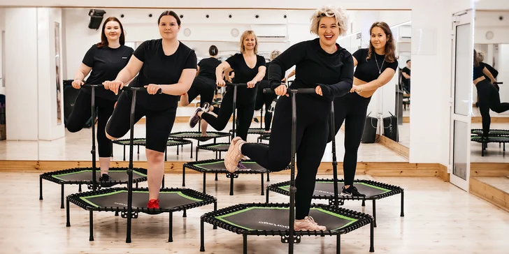 Jumping: 1 nebo 8 lekcí fitness skákání na trampolíně