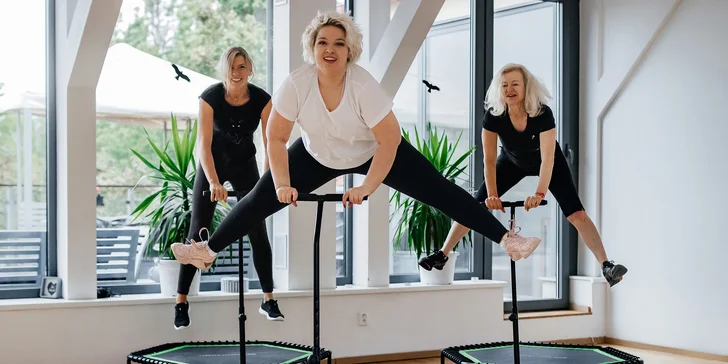 Jumping: 1 nebo 8 lekcí fitness skákání na trampolíně