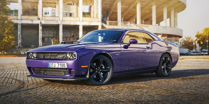 Zažijte pravou Ameriku s Dodge Challenger Shaker: 20–50 km i svezení se závodníkem