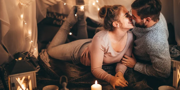 Spolu ke hvězdám: pikantní online partnerská hra