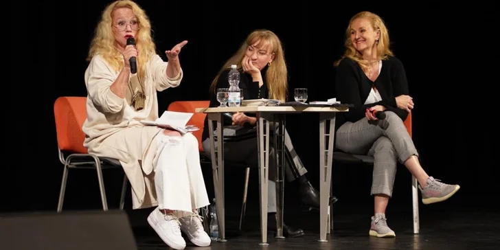 Talk show SIRÉNY NA CESTÁCH se S. Pogodovou, L. Finkovou a J. Asterovou