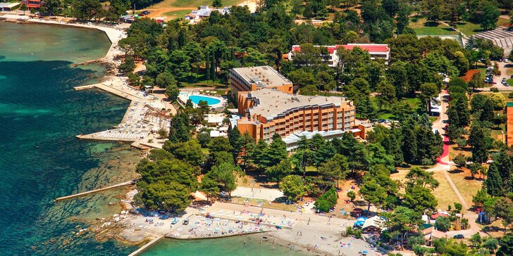 4* dovolená v chorvatském Umagu se snídaní: pláž, bazény a wellness, děti do 12 let zdarma
