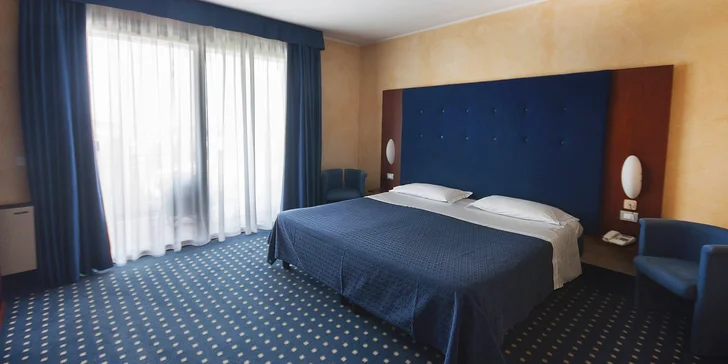4* dovolená u italského Lago di Garda: snídaně a venkovní bazény, 800 metrů od jezera