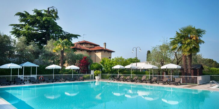 4* dovolená u italského Lago di Garda: snídaně a venkovní bazény, 800 metrů od jezera