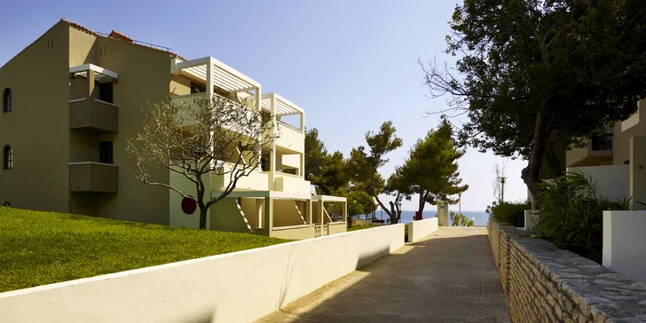 4* apartmánový resort v letovisku Pula: ubytování až pro 4 osoby, 200 m od pláže, s bazény a tobogánem, možnost snídaní