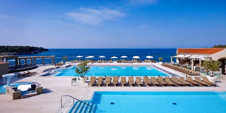 4* apartmánový resort v letovisku Pula: ubytování až pro 4 osoby, 200 m od pláže, s bazény a tobogánem, možnost snídaní