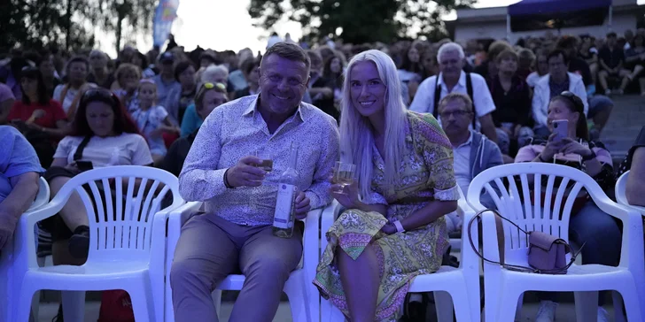 Vstupenka na vybraná představení pod širým nebem - Stod (u Plzně)