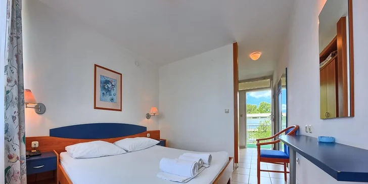 All inclusive pobyt u Splitu: pokoje či bungalovy pro pár i rodinu 150 metrů od pláže