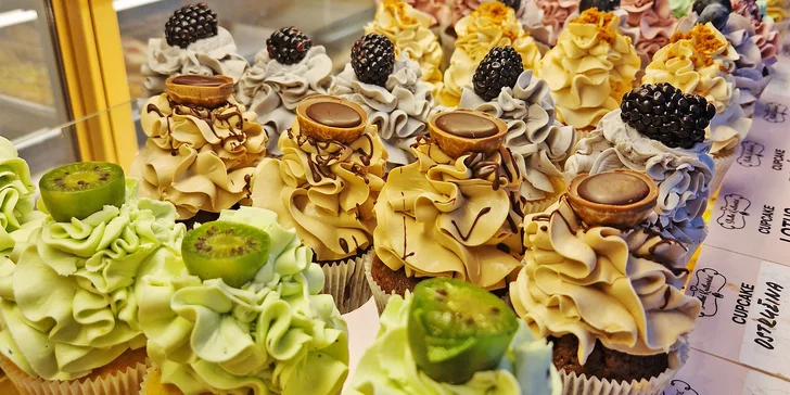 Sladká odměna: dva nebo čtyři cupcaky podle výběru a káva