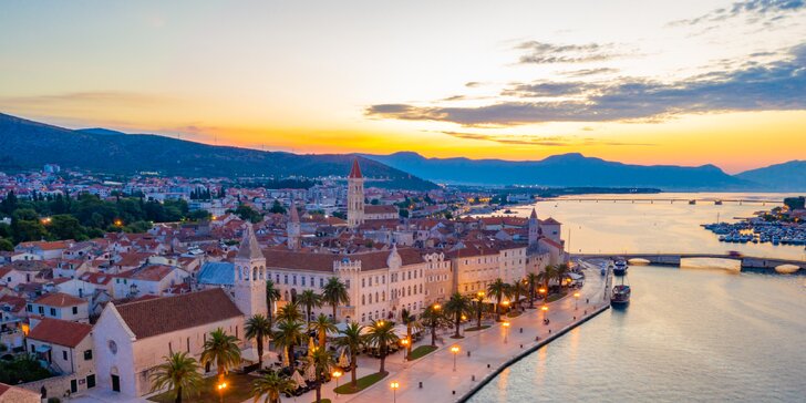 All inclusive pobyt u Splitu: pokoje či bungalovy pro pár i rodinu 150 metrů od pláže