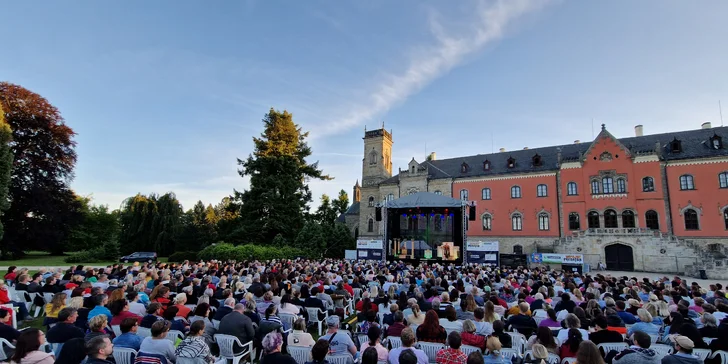 Vstupenka vybraná představení pod širým nebem - Sychrov