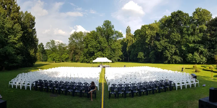 Vstupenka na vybraná představení pod širým nebem - Kroměříž