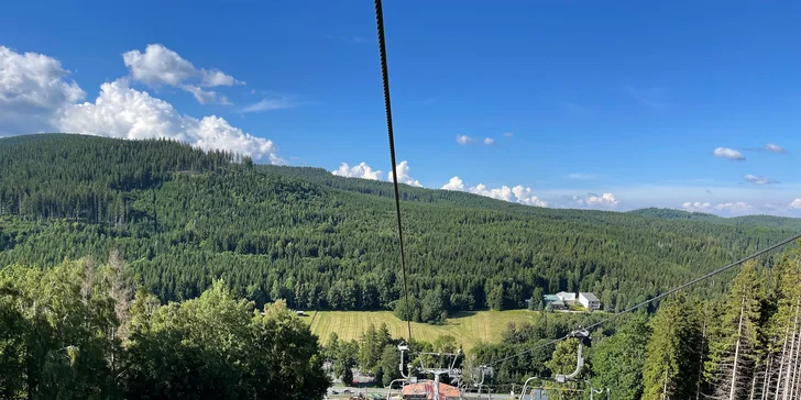 Ráj v přírodě Jeseníků s bohatou polopenzí a venkovním i vnitřním wellness, 1km od celoroční Ski Arény