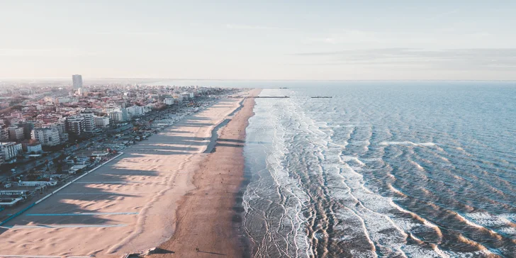 Dovolená v Rimini: snídaně, pláž 250 m od hotelu, bazén i noc zdarma