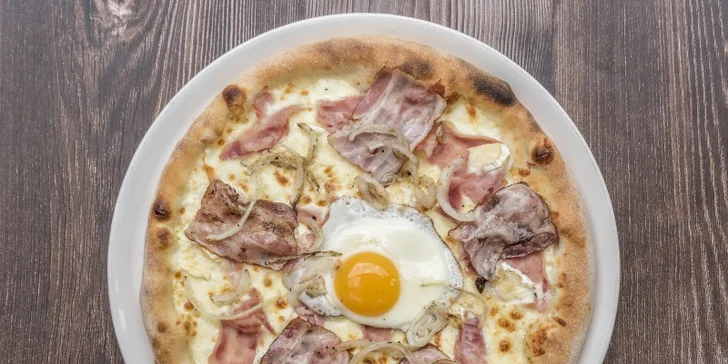 2× pizza podle výběru z mnoha druhů: tomatový i smetanový základ