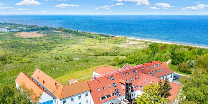 Hotel susedí s Východným ekoparkom, ktorý pretína krásna cyklotrasa.