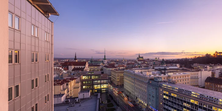 Pobyt v centru Brna: snídaně a pokoje ve 4* hotelu třeba i s výhledem na město