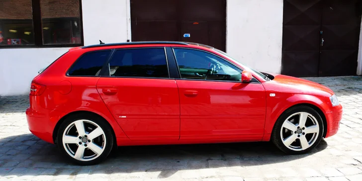 Tónování zadních autoskel americkou fólií SunTek