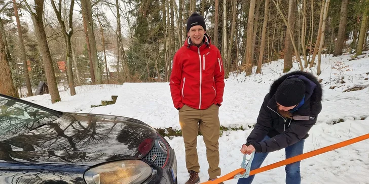 Závěje si na vás nepřijdou: škola jízdy ve sněhu vč. vyprošťovacích technik: