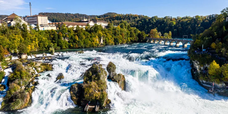 Zájezd do Švýcarska: Bodamské jezero, Rýnské vodopády a ráj květin Mainau