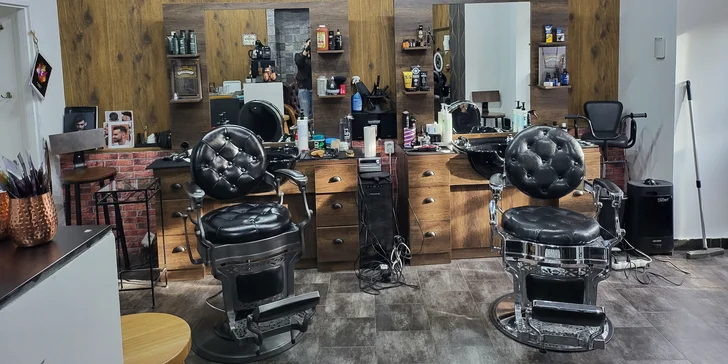 Barber péče pro pány: střih s nástavcem, mytí i úprava obočí