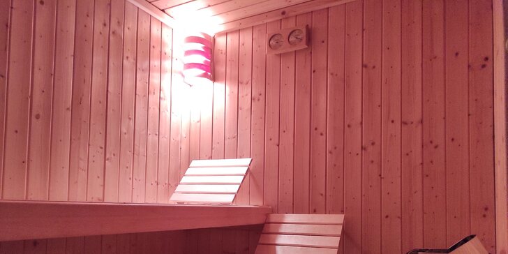 80 minut uvolnění v privátním wellness pro dva: bylinková i finská a parní sauna, vířivka, klidová zóna