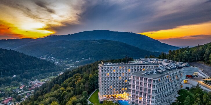 5* luxus v polských Beskydech: nový hotel, snídaně či polopenze, neomezený wellness, a až 2 děti zdarma
