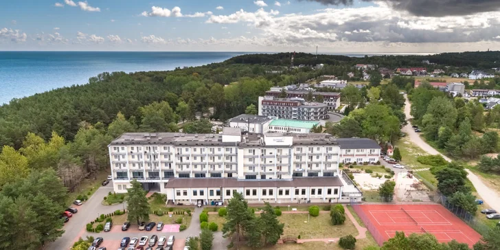 Perfektní dovolená pro rodinky s dětmi: hotel jen 100 m od pláže, bazén, sauna i animační program