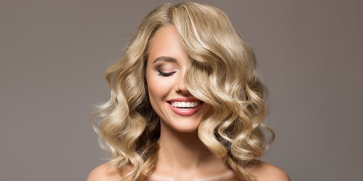 Vlasy jako koruna krásy: moderní dámský střih i s možností barvení či přelivu