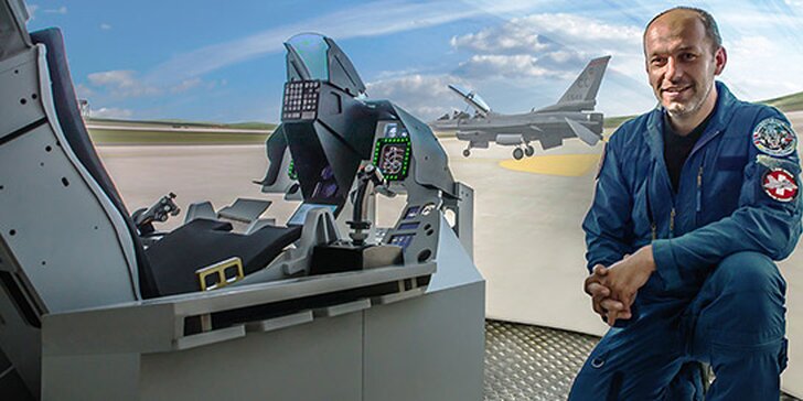 4 hodiny na simulátoru stíhačky F16 Fighting Falcon