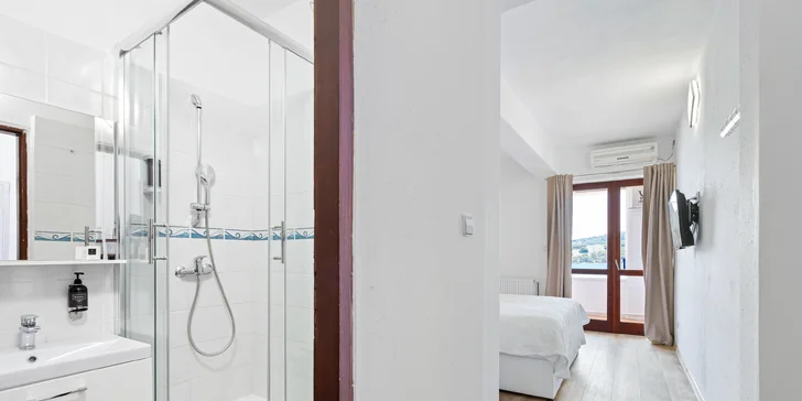 Dovolená v Chorvatsku: pokoje či apartmány až pro 4 osoby, přímo u moře a se snídaní
