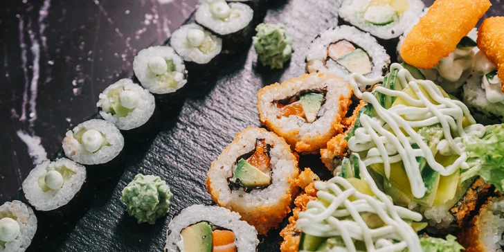 Sushi set 36 kousků s sebou: na výběr veganská, vegetariánská i lososová verze