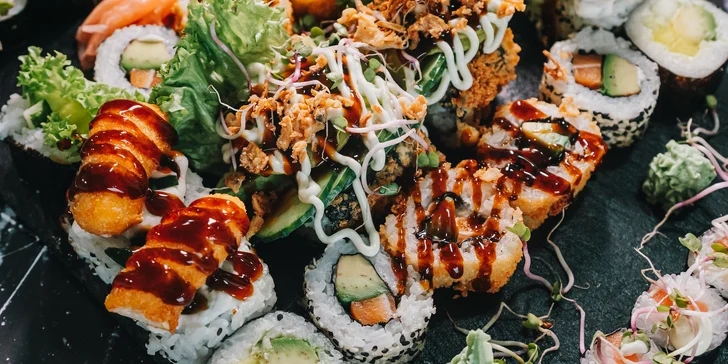 Sushi set 36 kousků s sebou: na výběr veganská, vegetariánská i lososová verze