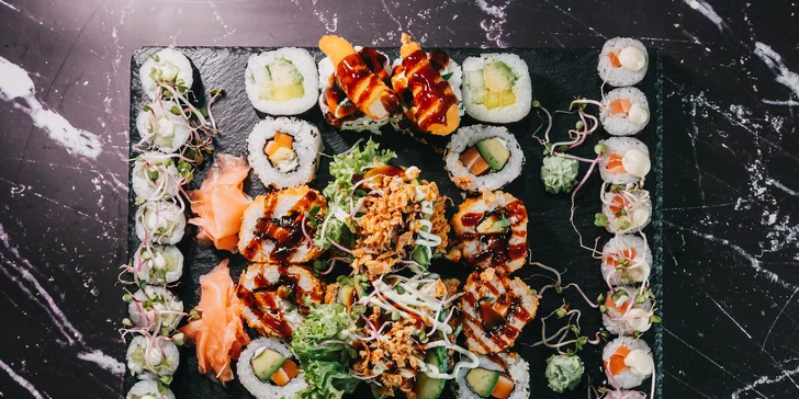 Sushi set 36 kousků s sebou: na výběr veganská, vegetariánská i lososová verze