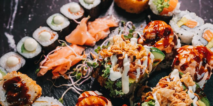 Sushi set 36 kousků s sebou: na výběr veganská, vegetariánská i lososová verze