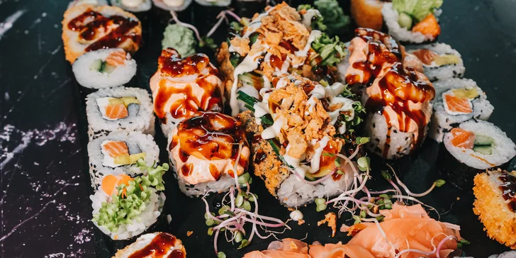 Sushi set 36 kousků s sebou: na výběr veganská, vegetariánská i lososová verze