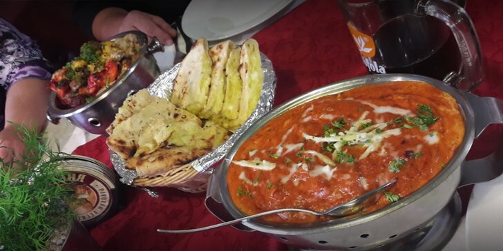 Indické tříchodové menu pro dva: vegetariánské speciality nebo menu s kuřecím masem