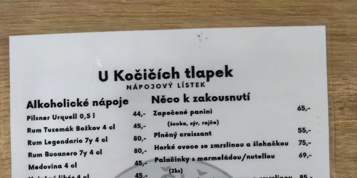 První kočičí kavárna v Kladně: nápoj, domácí dortík a chlupatá společnost