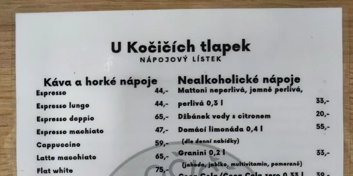 První kočičí kavárna v Kladně: nápoj, domácí dortík a chlupatá společnost