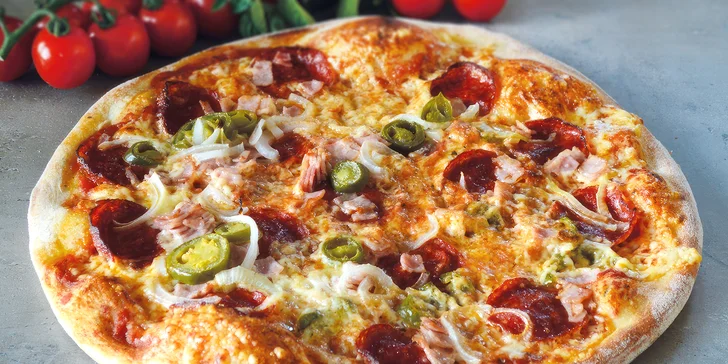 Pizza pro 1 nebo 2 osoby: průměr 32 cm, výběr z 22 druhů, i k odnosu s sebou