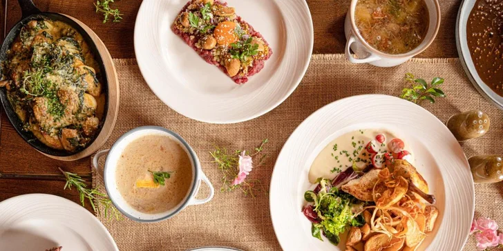 Odpočinek ve 4* hotelu Bukovina s neomezeným vstupem do komplexu s 12 bazény