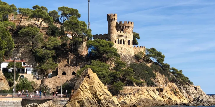 Pobřeží Costa Brava: zájezd s polopenzí ve 4* resortu, Barcelona, Tossa de Mar i koupačky