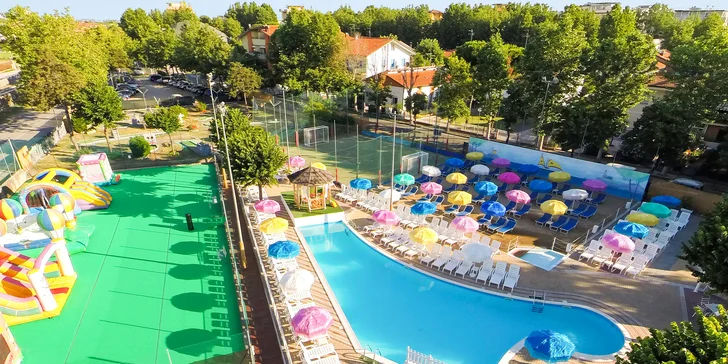 S rodinou do Itálie: hotel 300 m od moře, bazény, jídlo i pití a super zábava