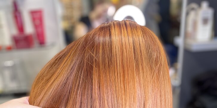 Kadeřnický balíček s barvením a ošetřením Olaplex pro polodlouhé i dlouhé vlasy