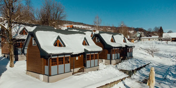 Útulné apartmánové srubové domky na Kysucích s polopenzí a privátním wellness