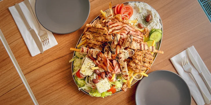 Řecká taverna v Ostravě: gyros s hranolky nebo masový talíř až pro 4 osoby