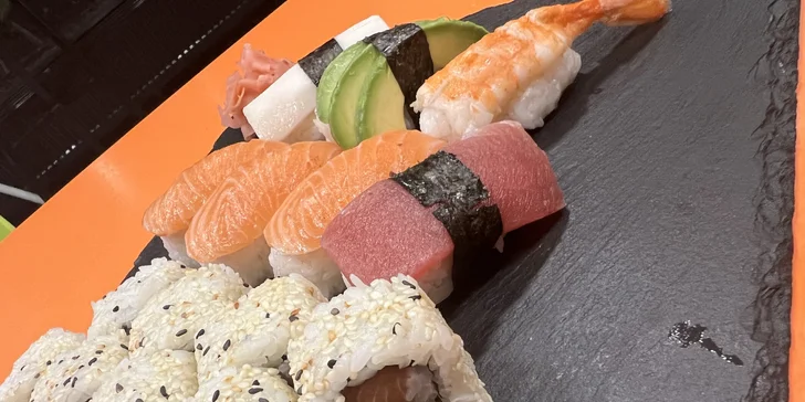 Vršovické Japonsko: set až 24 kusů sushi s avokádem, tuňákem i máslovou rybou i s polévkou