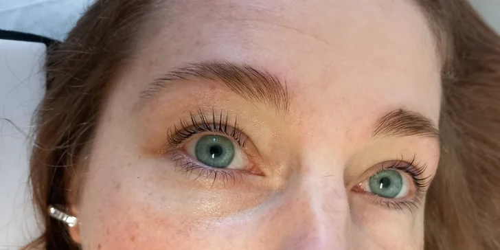 Lash lifting s výživou řas, laminace obočí nebo úprava a barvení