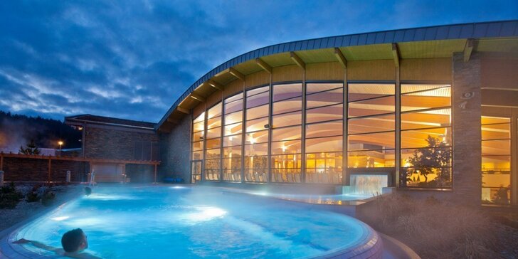 Vstupy do aquaparku Terma Bania: vnitřní i venkovní bazény, sauny, relax