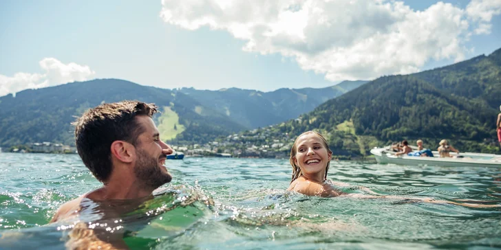 Pobyt ve 4* hotelu v rakouském Kaprunu: polopenze, neomezeně wellness, venkovní i vnitřní bazén, slevy na atrakce